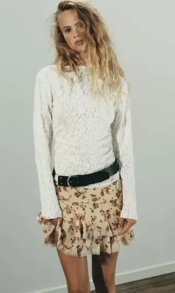 zara 소프트 터치 레이스 개더 긴팔 상의