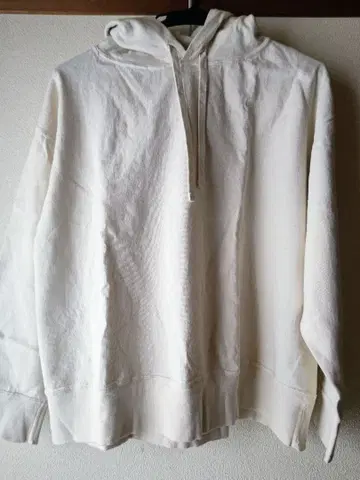 OMNIGOD 후드 부착 후드티