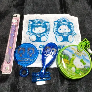 [ 헬로키티 지역별 모음 ] 오키나와 시사 이즈 파우치 하와이 칫솔 세트