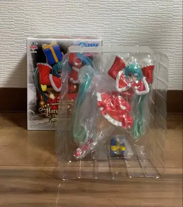 하츠네 미쿠 크리스마스 피규어