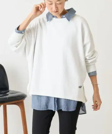 미사용 새상품 BA 자수 돌먼 트레이닝복 화이트