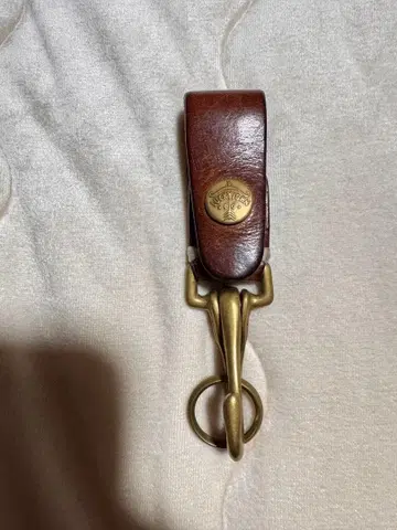 럭키존 가죽 후크 포함 키링 브라운