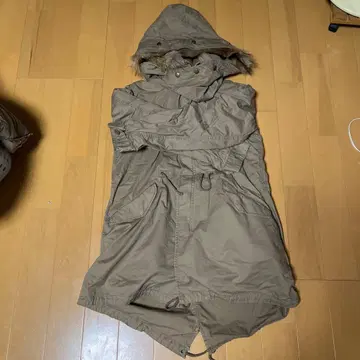브라운 모즈 코트 퍼 후드 포함
