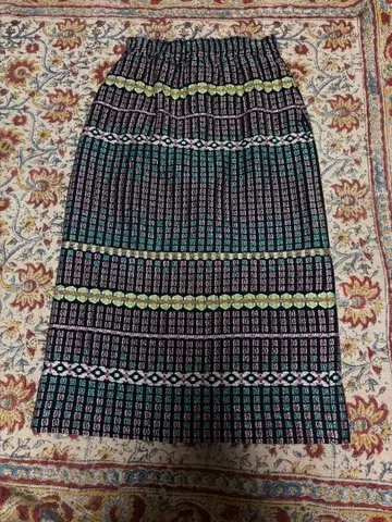 컬러 자카드 내로우 스커트