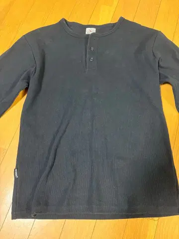 헨리넥 긴팔 티셔츠 L 블랙