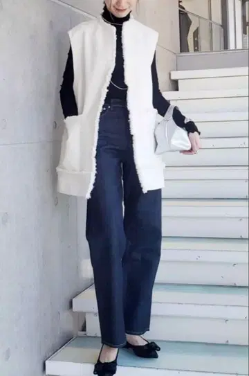 이에나 & NAVY 도비 트위드 베스트