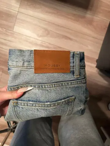 MOUSSY 라이트 블루 스트레이트 데님