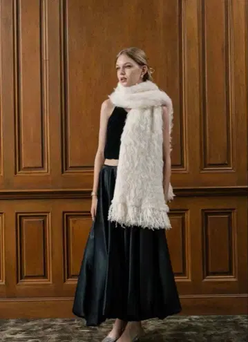 Thetoe 화이트 롱 머플러