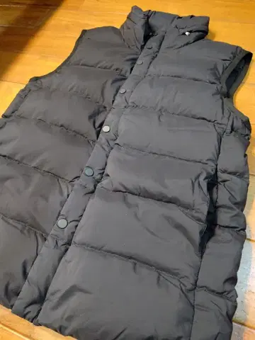 새상품급 James Perse 블랙 다운 베스트 사이즈 1