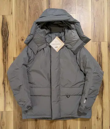 택 포함 새상품 다이와 피어 39 고어텍스 익스페디션 다운 자켓 24AW