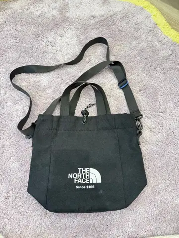 THE NORTH FACE 블랙 숄더백