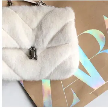 완판템 ZARA 화이트 인조 모피 미니 숄더백 크리스마스