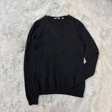 UNIQLO 캐시미어 100% V넥 스웨터 짙은 그레이 M