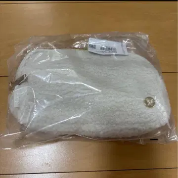 lululemon 파우치 화이트
