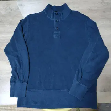 Eddie Bauer 네이비 버튼 하이넥 스웨터