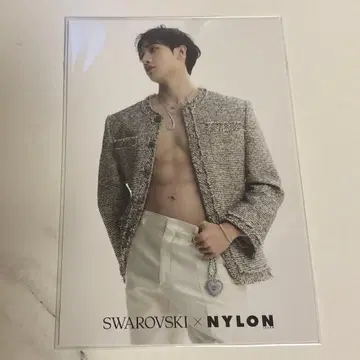 스와로브스키 방찬 Stray Kids NYLON JAPAN