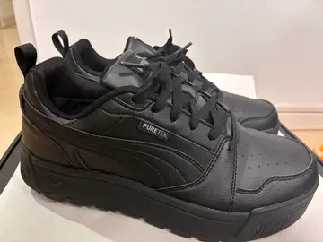 PUMA 통굽 블랙 스니커즈 27cm