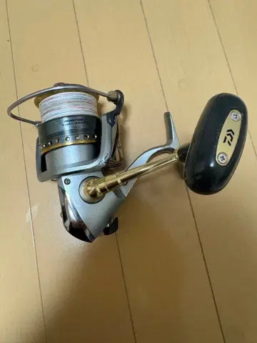 다이와 스피닝 릴 팬텀 4000 PE 라인 포함