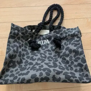 GYDA 레오파드 토트백