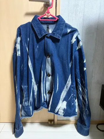 짧은 기장 데님 자켓 L 사이즈