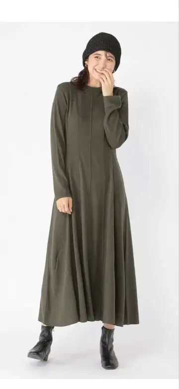 studio CLIP 절개 플레어 원피스