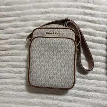MICHAEL KORS MK 로고 숄더백