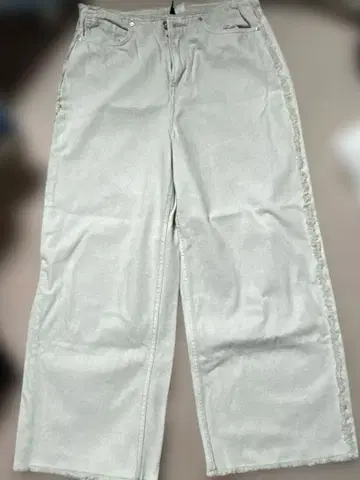 H&M 플레어 하이 데님 팬츠 와이드 데님 베이지 38 화이트