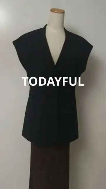 택 포함 새상품 TODAYFUL 새틴 오버 베스트 정가 27500엔