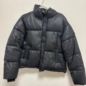 여성용 블랙 다운 자켓 숏 기장 M 사이즈 새상품급