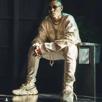 카탈리스트 오사카 한정판 베이지 맨투맨 지퍼 사이즈 0 트레이닝복 긴팔