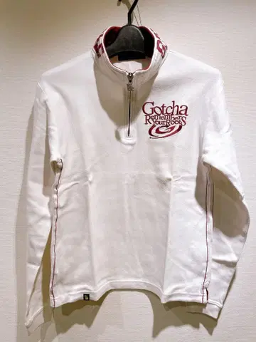 Gotcha 화이트 긴팔 셔츠 클리닝 완료