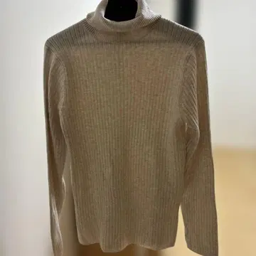 Ungrid 워셔블 터틀 니트 화이트 미사용