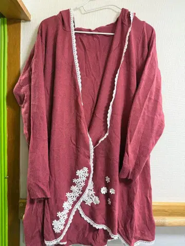 [ 미사용 ] 귀여운 레이스 자수 후드 부착 가디건 스마일랜드