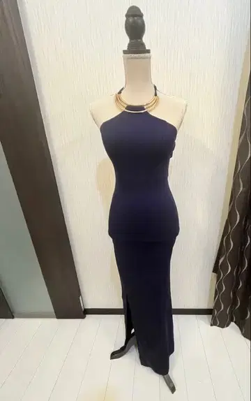 네이비 하이넥 슬릿 드레스