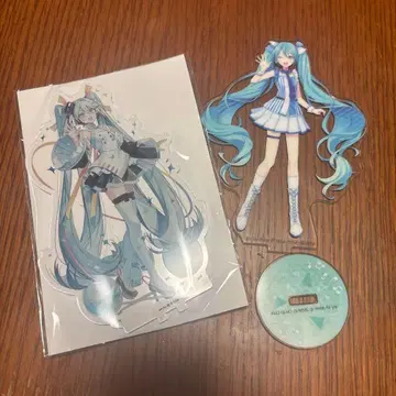 하츠네 미쿠 아크릴 스탠드 2개 세트