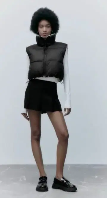 ZARA 숏 기장 다운 베스트 L 블랙 미사용