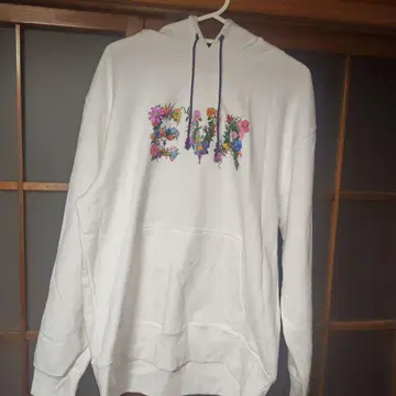 에반게리온 후드티