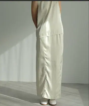 anuke 새틴 펜슬 스커트 38 새틴펜슬 스커트