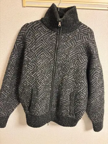 [ soerte ] 오버 사이즈 자카드 드라이버즈 니트