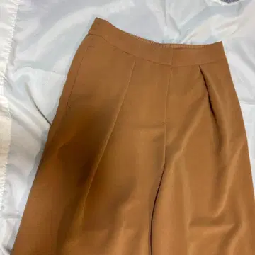 theory luxe 브라운 슬랙스 038 사이즈