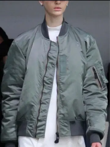 HYKE MA1 자켓 사이즈 1 카키 하이크