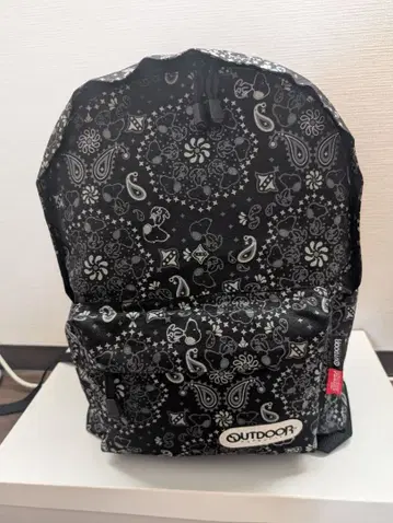 OUTDOOR 스누피 페이즐리 무늬 백팩