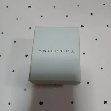 ANTEPRIMA 플라워 모티브 귀찌