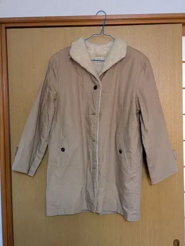 베이지 플리스 옷깃 롱 자켓