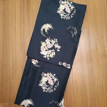네이비 컬러 꽃무늬 코몬 워셔블 기모노