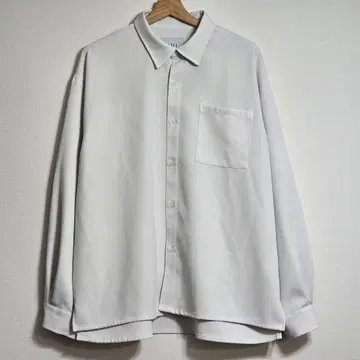 빅 실루엣 드레이프 릴랙싱 긴팔 셔츠 화이트 LILL 화이트