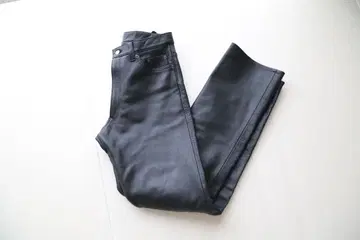 TASMANIAN 가죽 바이커 팬츠 블랙