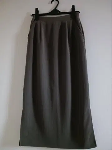 ROSE BUD 타이트 스커트