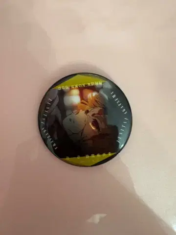 아가츠마 젠이츠 모노가타루 눈빛 캔뱃지