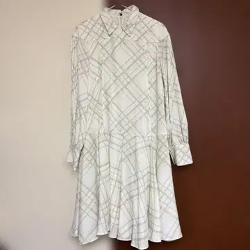 셀포드 하나에모리 화이트 체크 원피스